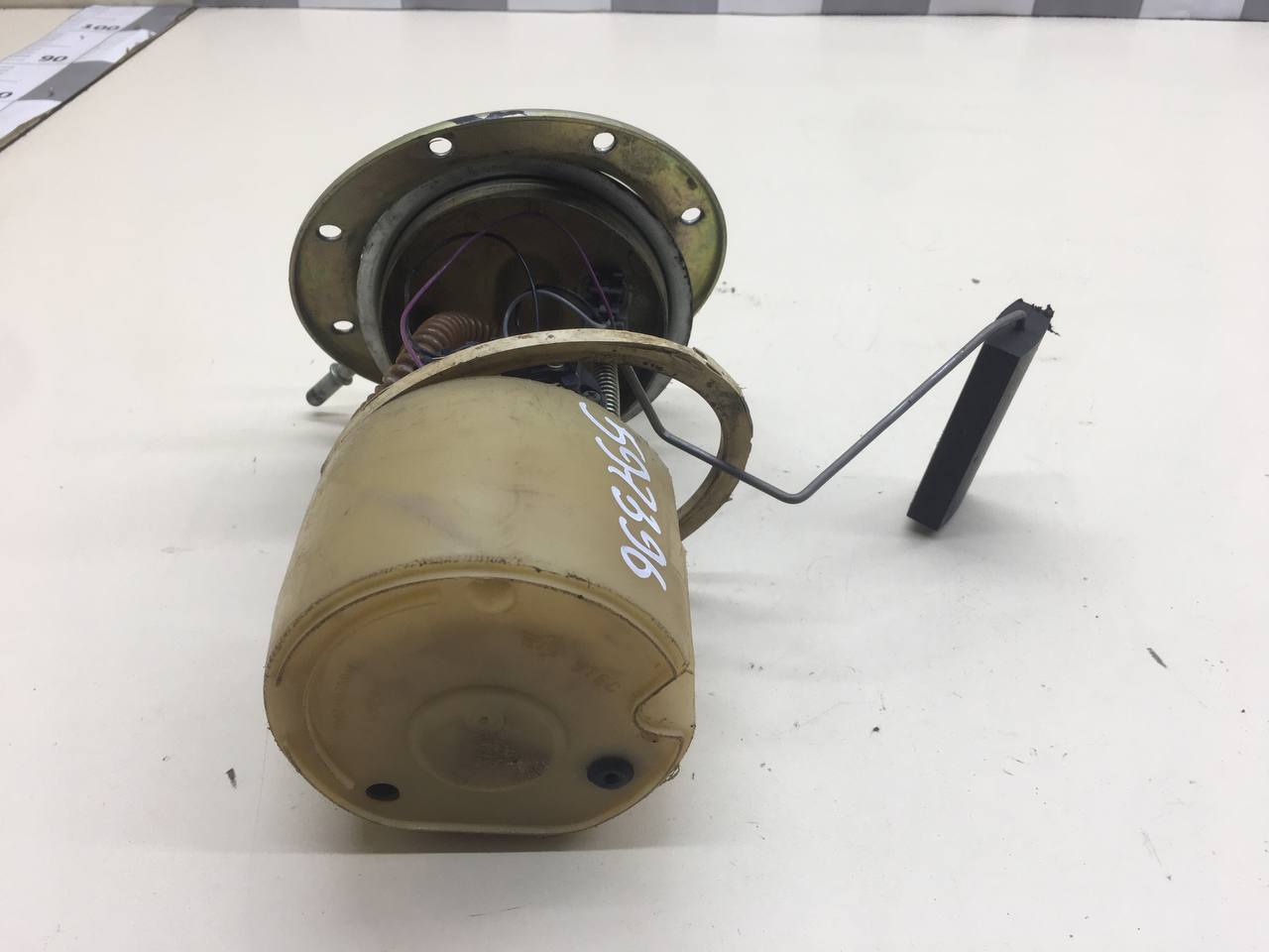 Насос топливный электрический Chevrolet Niva 2002-2009