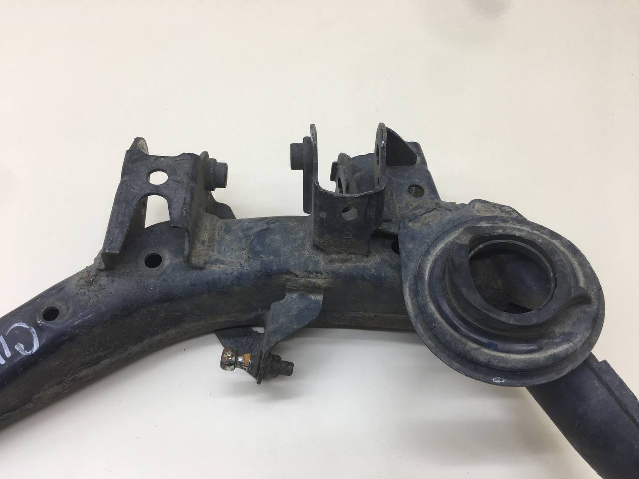 Рычаг задний нижний правый Honda Civic 4D 2006-2012