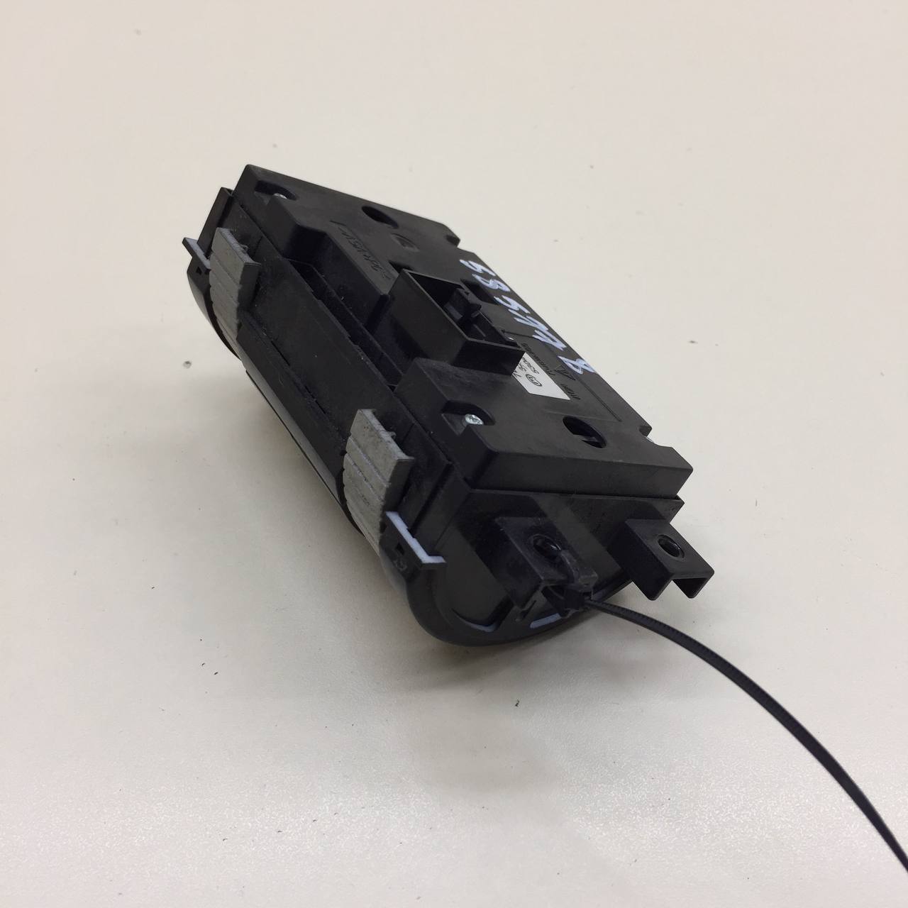 Блок управления подвеской Porsche Cayenne 2003-2010