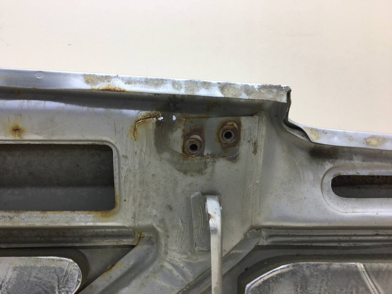 Капот Lada Niva 2131 1993>