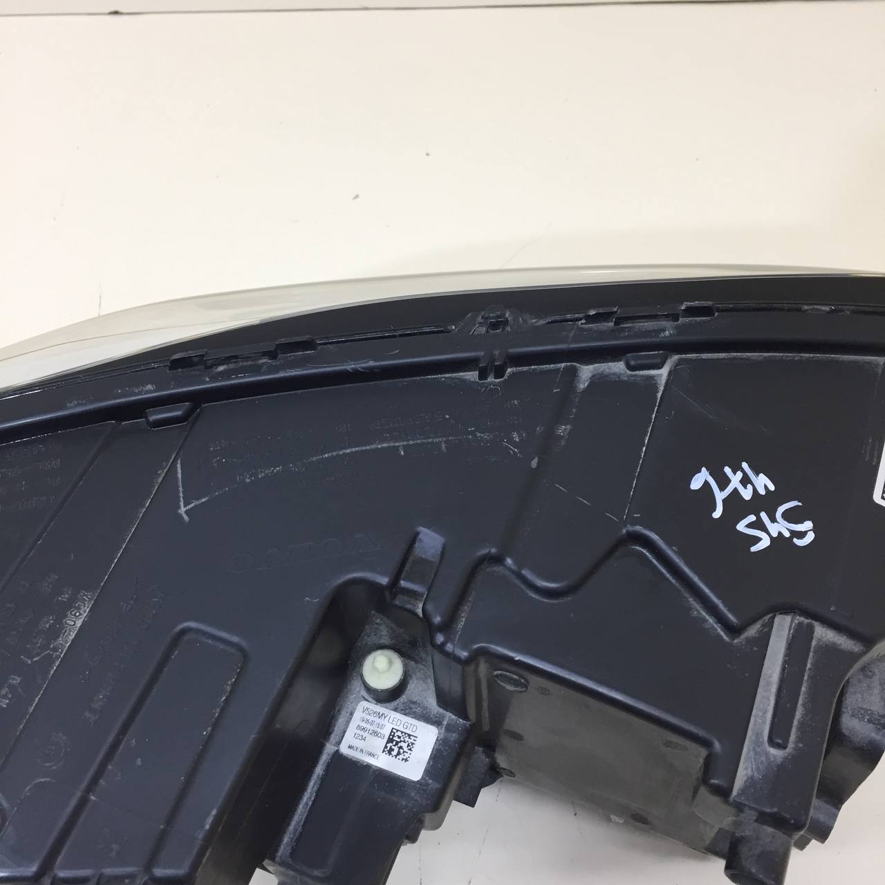 Фара левая Volvo XC90 2015>