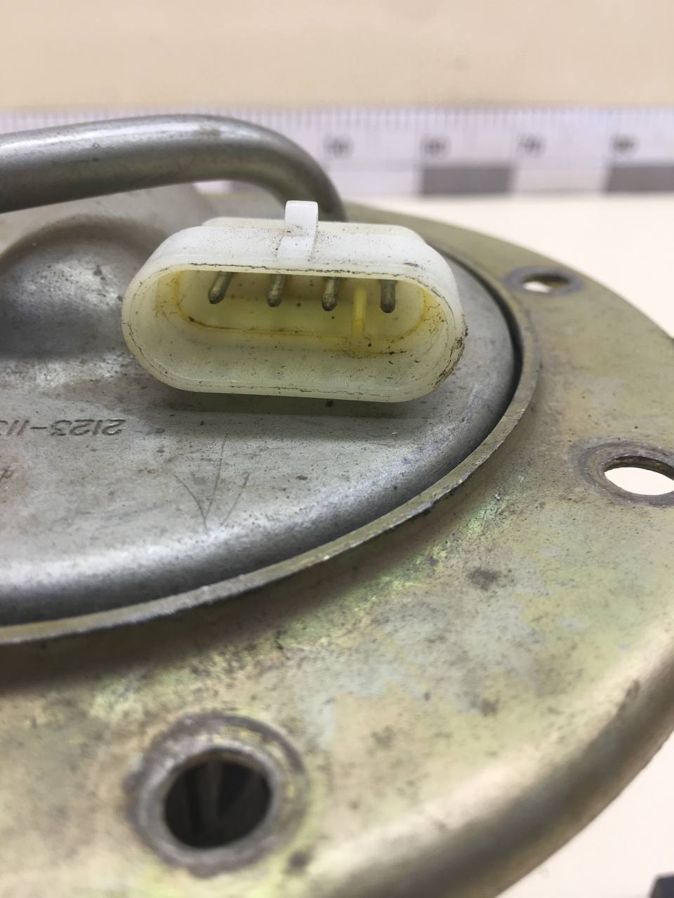 Насос топливный электрический Chevrolet Niva 2002-2009