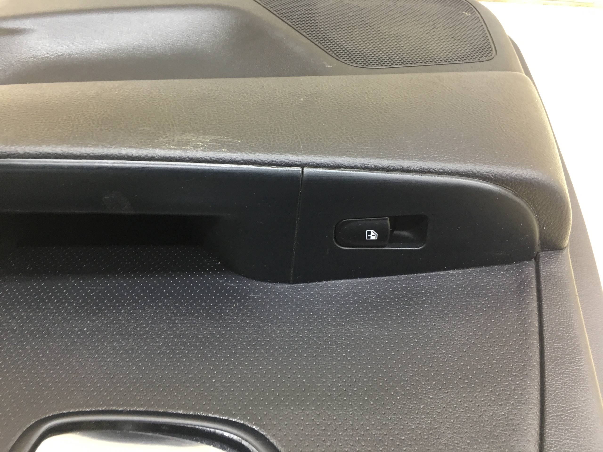 Обшивка двери задней правой Hyundai Elantra (HD) 2006-2010