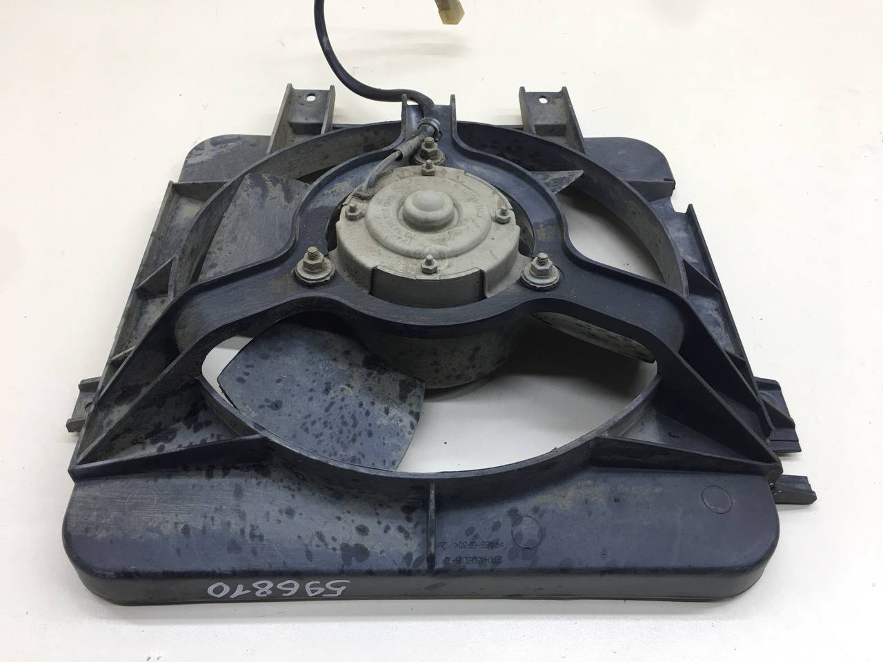 Диффузор вентилятора Lada Priora 2007-2018