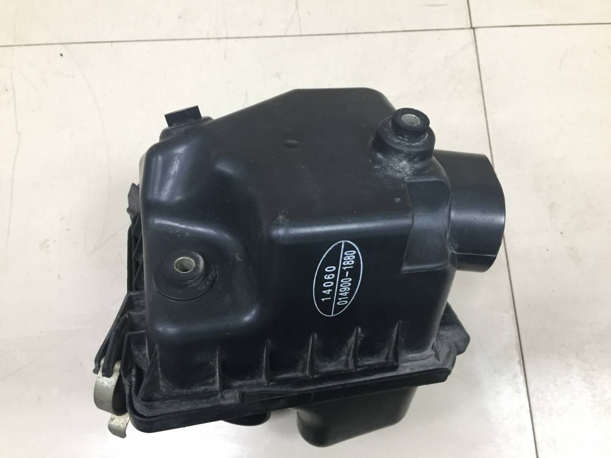 Корпус воздушного фильтра FAW Vita 2008>