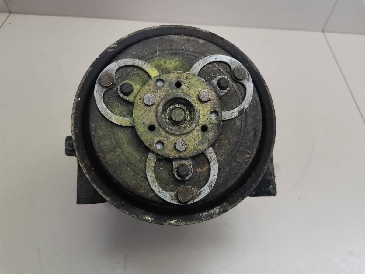 Компрессор системы кондиционирования Nissan Pulsar (N15) 1995-2000