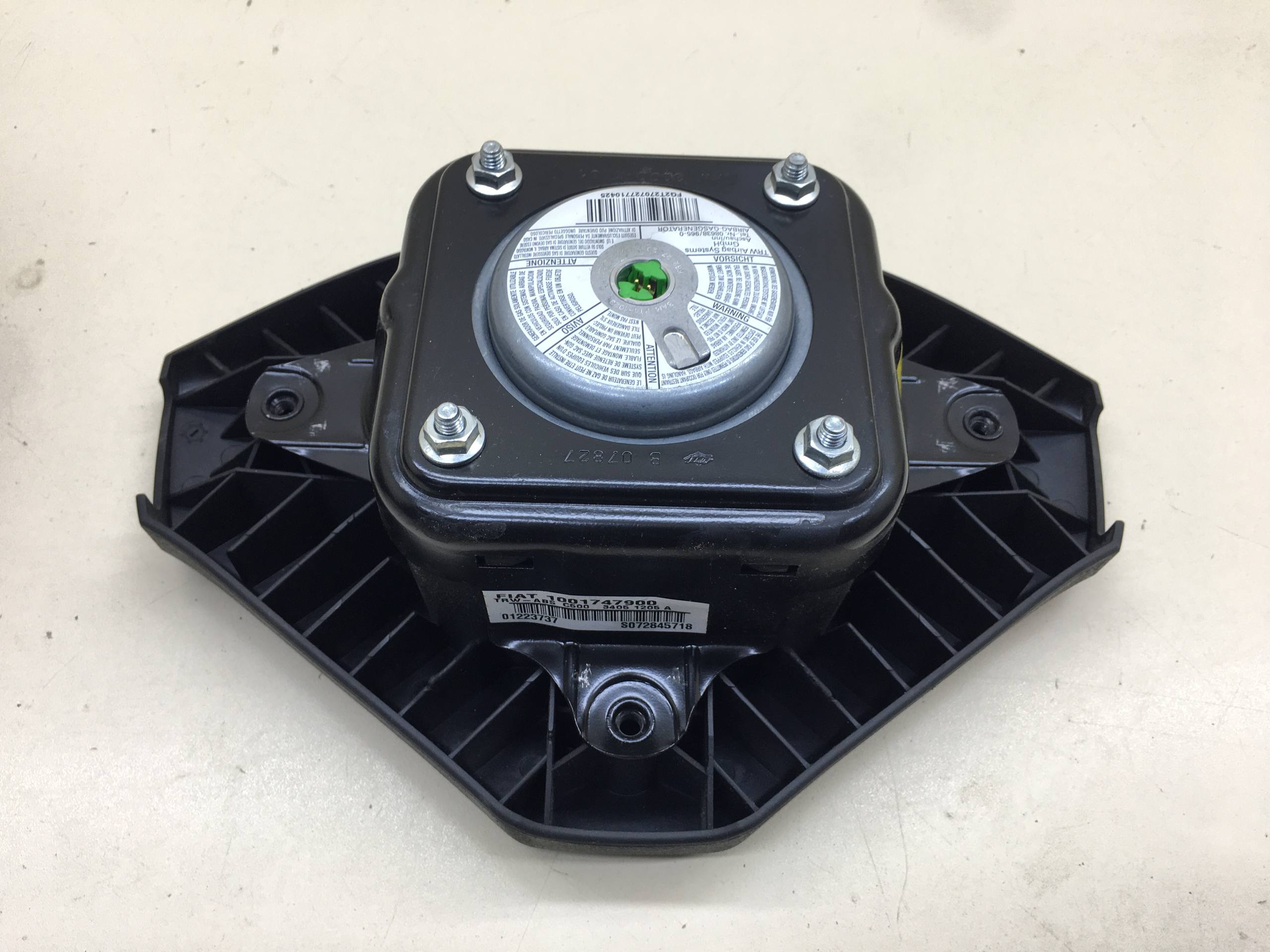 Подушка безопасности в рулевое колесо Fiat Albea 2002-2012