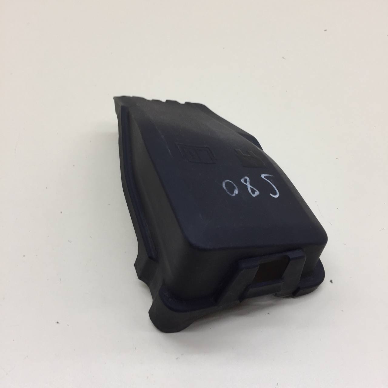 Крышка блока предохранителей Volvo S60 (FS, FH) 2010>