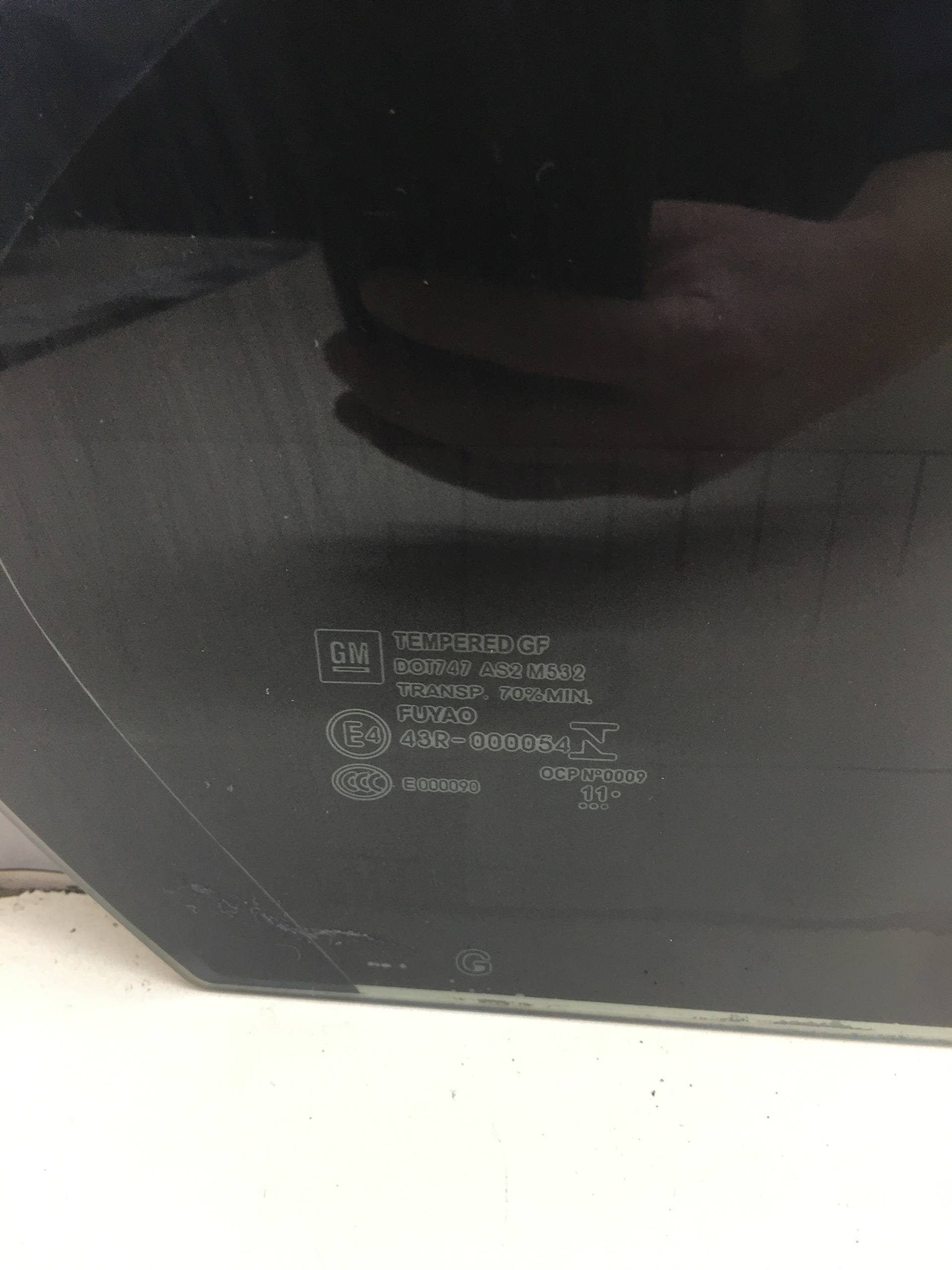 Стекло двери задней правой (форточка) Chevrolet Aveo T300 2011>