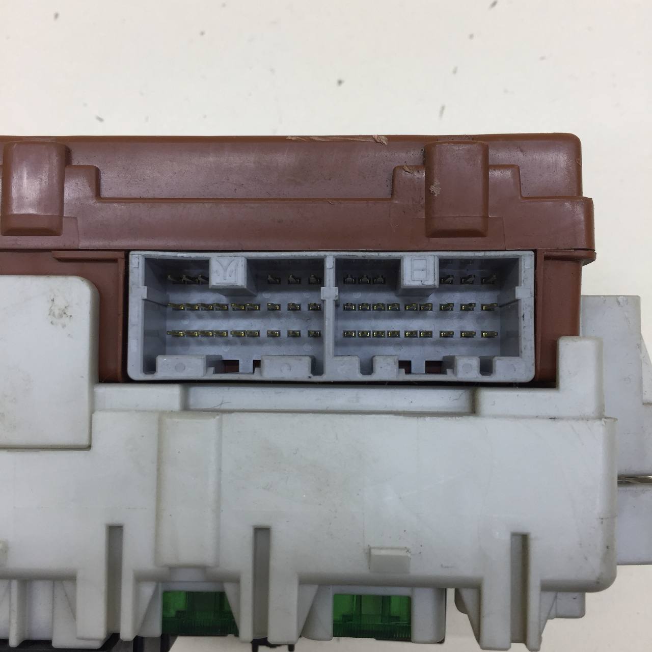 Блок предохранителей Mitsubishi Lancer 9  (CS/Classic) 2000-2011