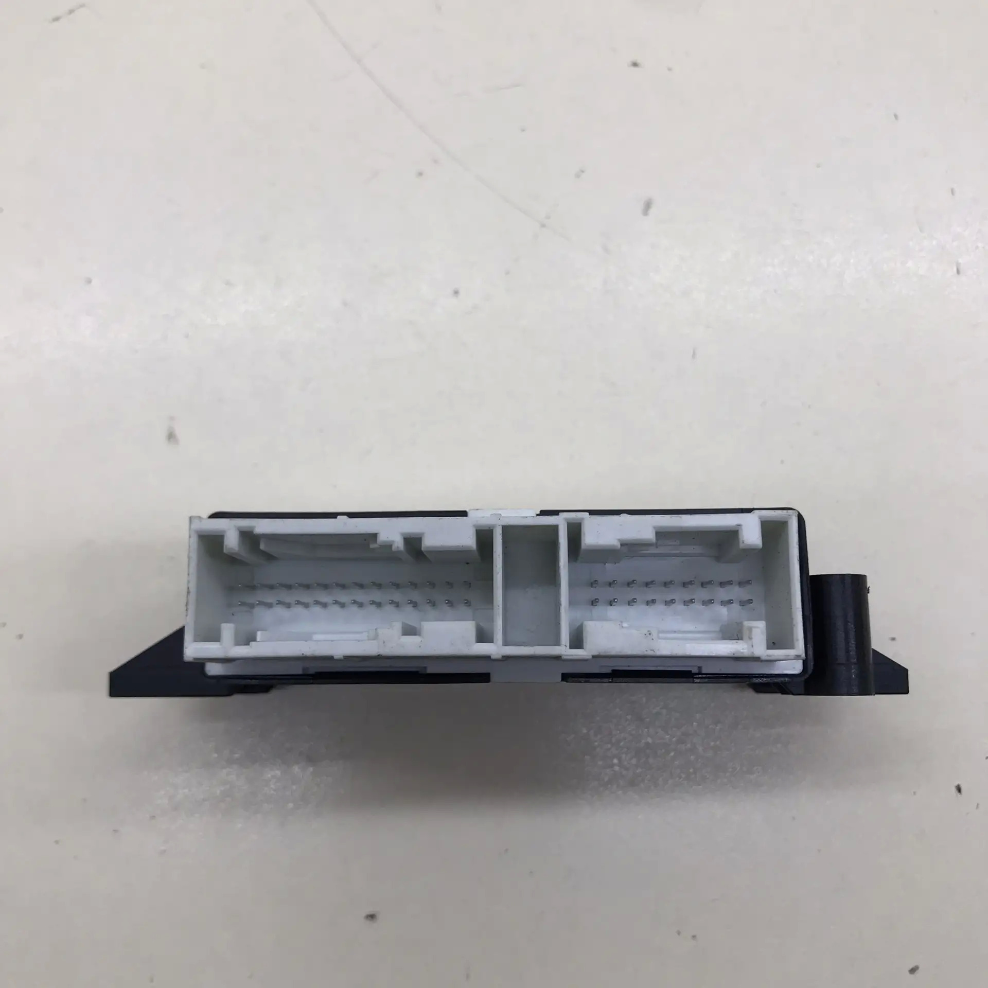 Блок управления парктроником Skoda Octavia (A7) 2013>