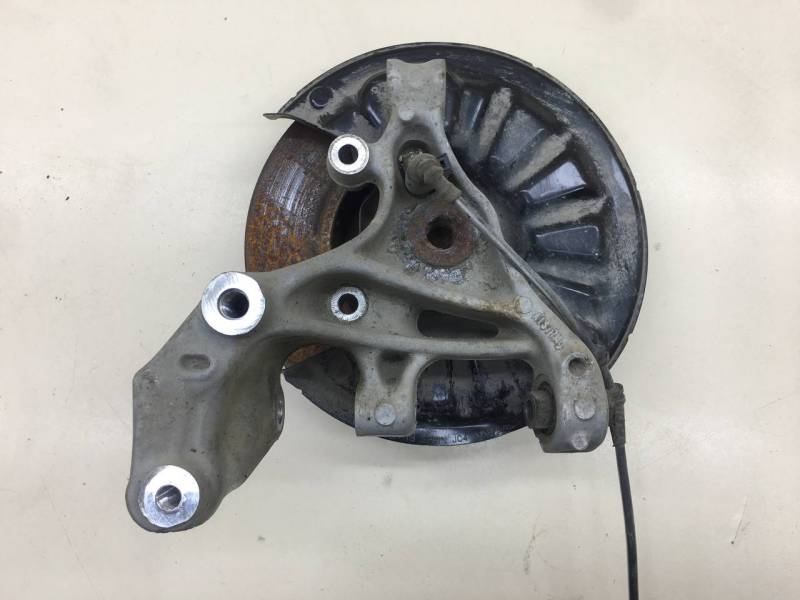 Кулак поворотный задний правый Skoda Octavia (A7) 2013>