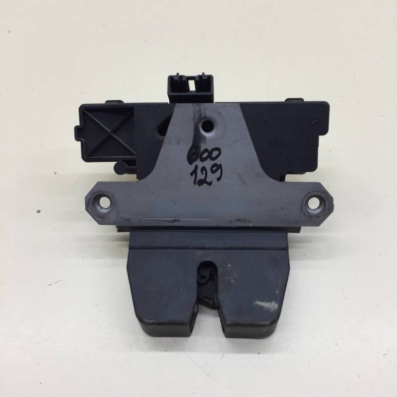Замок багажника Ford Focus 2 (DA) 2005-2008