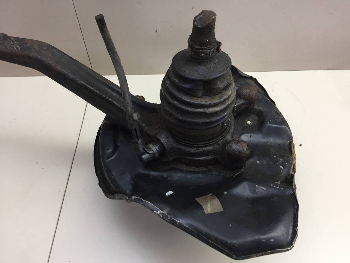 Кулак поворотный передний правый Toyota Crown (S150) 1995-2001