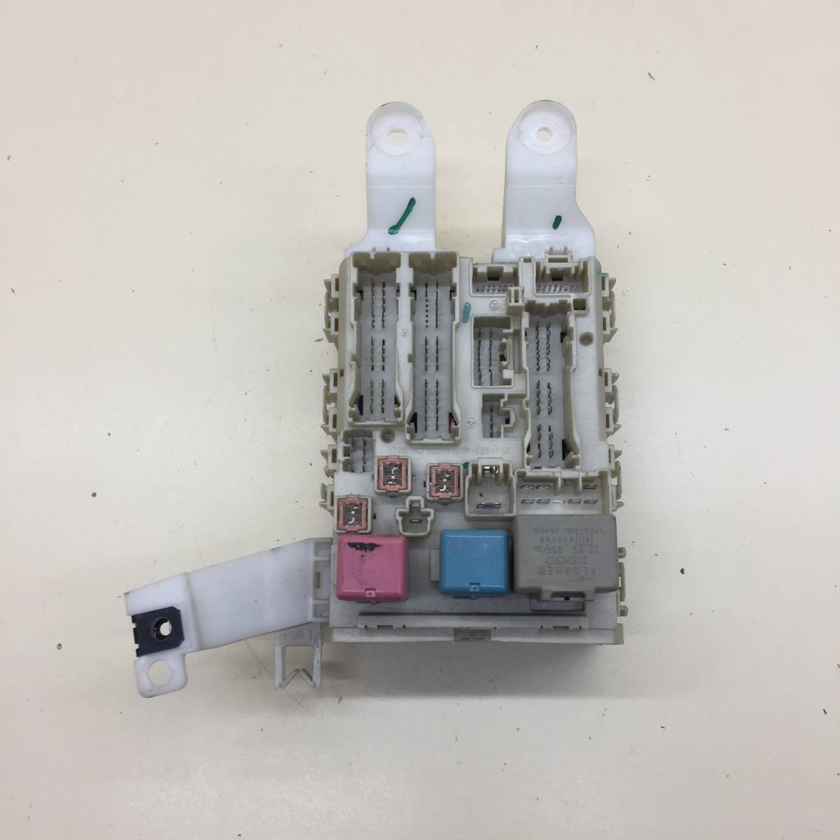 Блок предохранителей Toyota Auris (E150) 2006-2012