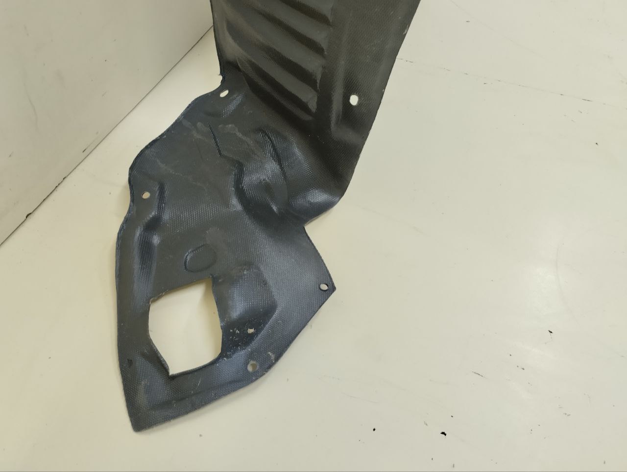 Локер передний правый Toyota Harrier (U10) 1997-2003