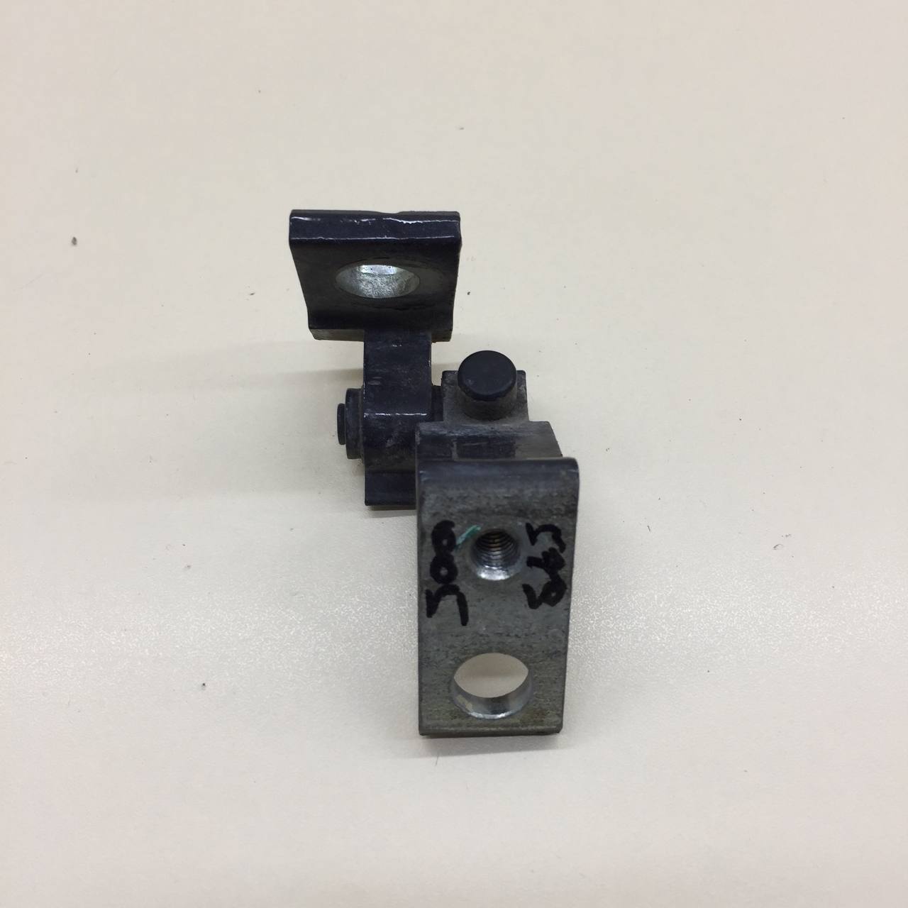 Петля двери Volkswagen Polo (MK5) 2011-2020