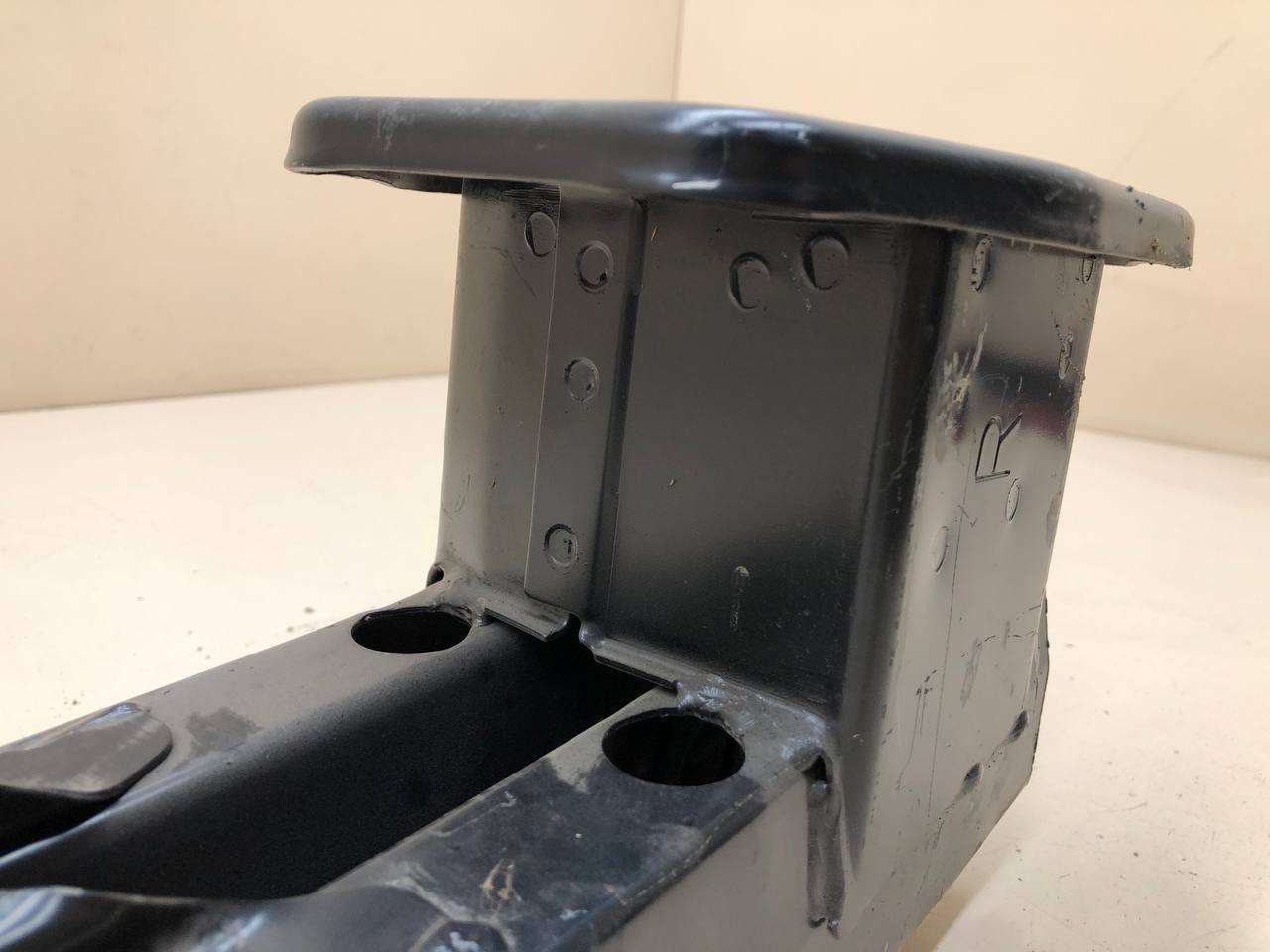 Усилитель заднего бампера Subaru B9 Tribeca (WX/W10) 2004-2008