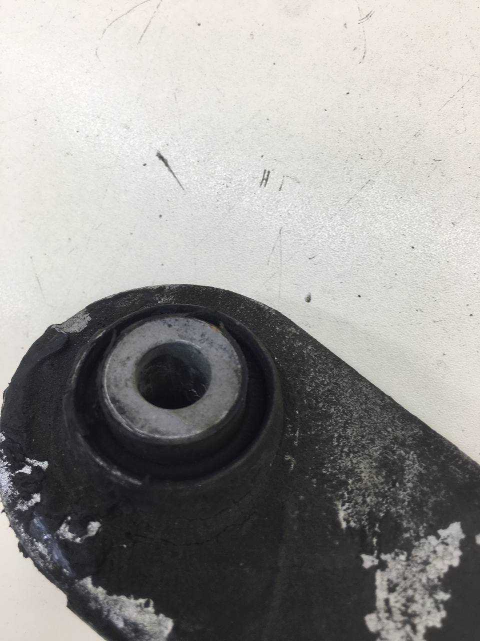 Рычаг задний нижний Volvo XC60 2008-2017