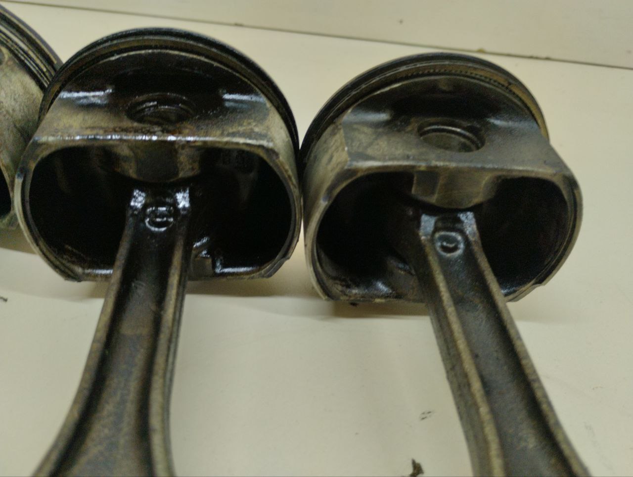 Шатун Audi Q7 (4L) 2005-2015