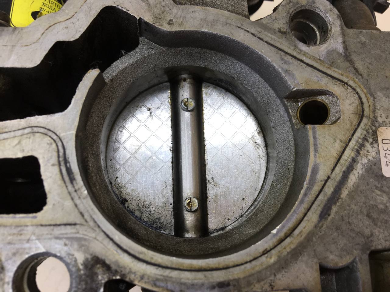 Заслонка дроссельная механическая Lada Priora 2007-2018