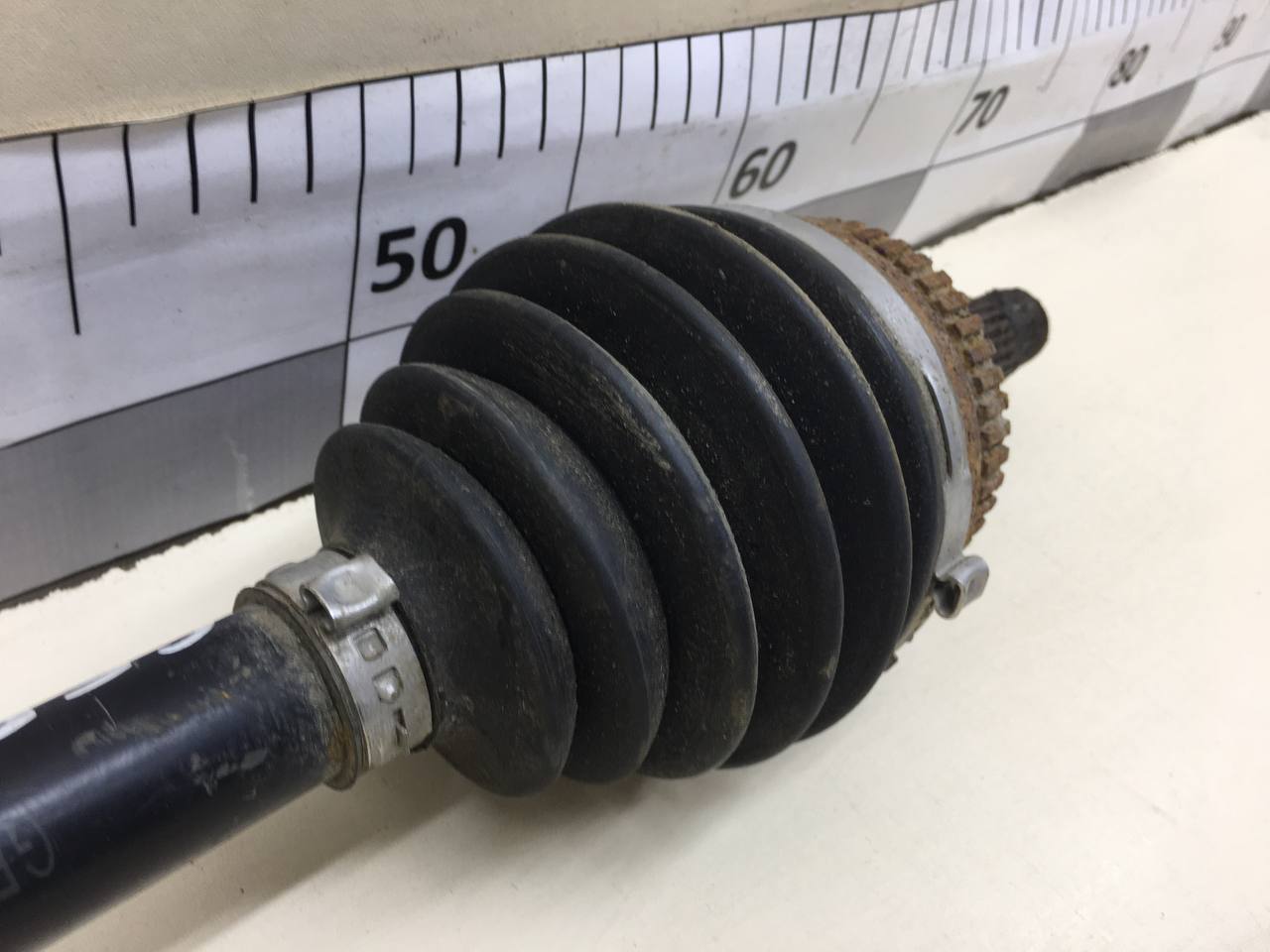 Полуось передняя левая Geely Emgrand EC7 2008>