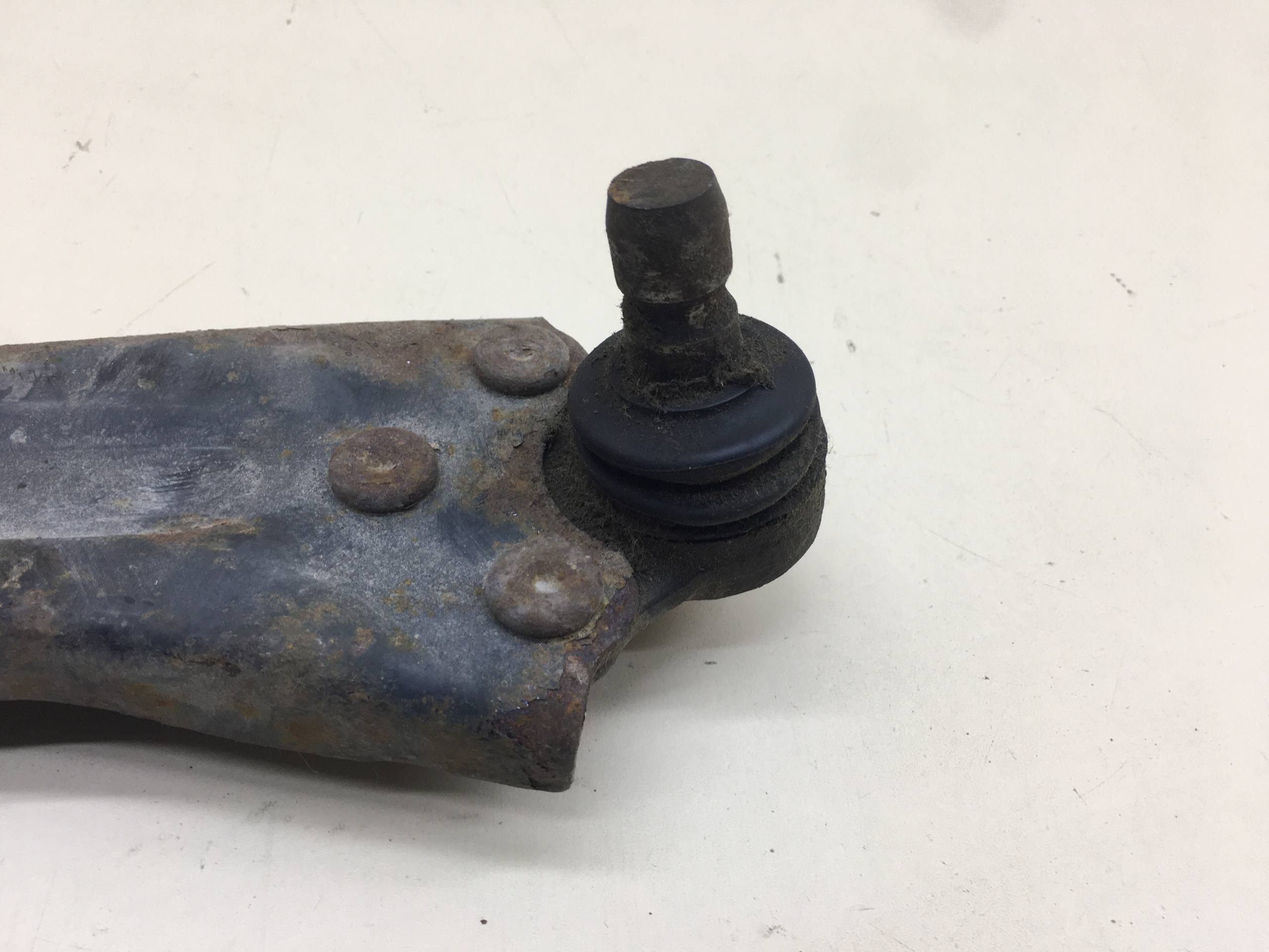 Рычаг передний правый Chevrolet Aveo T300 2011>