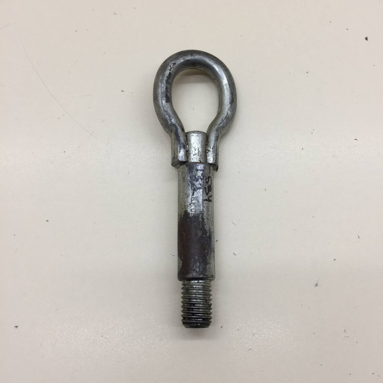 Крюк буксировочный Skoda Rapid 2012-2020