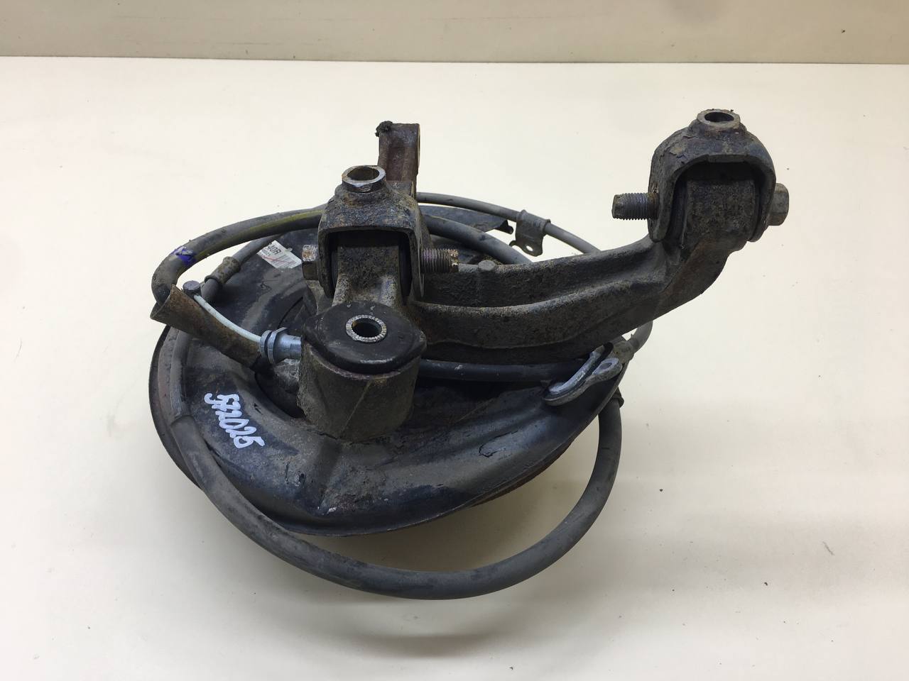 Кулак поворотный задний правый Toyota Camry (XV50) 2011-2017