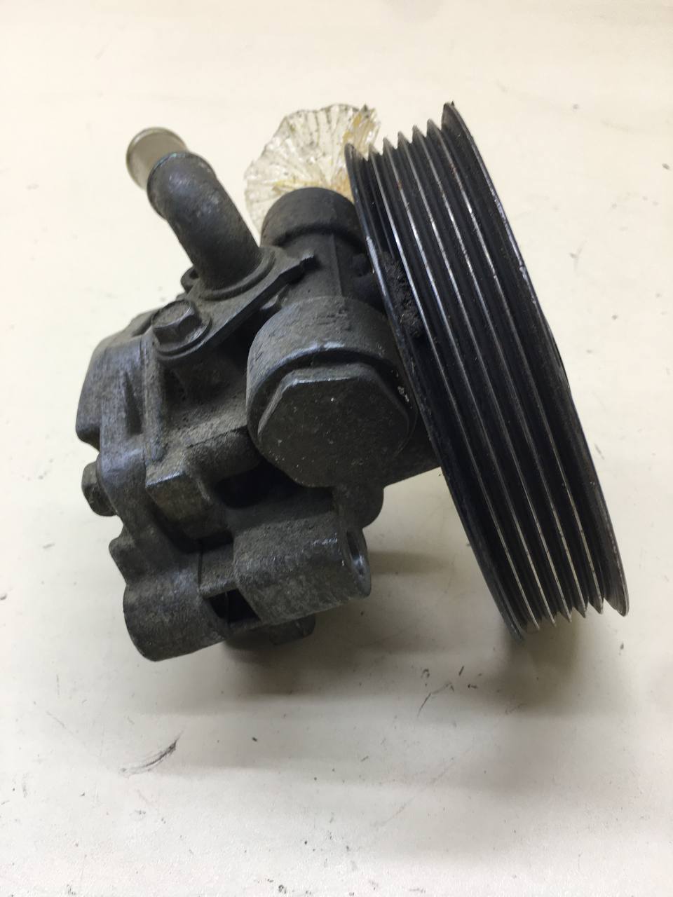 Насос гидроусилителя (электрогидроусилитель, ЭГУР) Mazda Demio (DY) 2002-2007