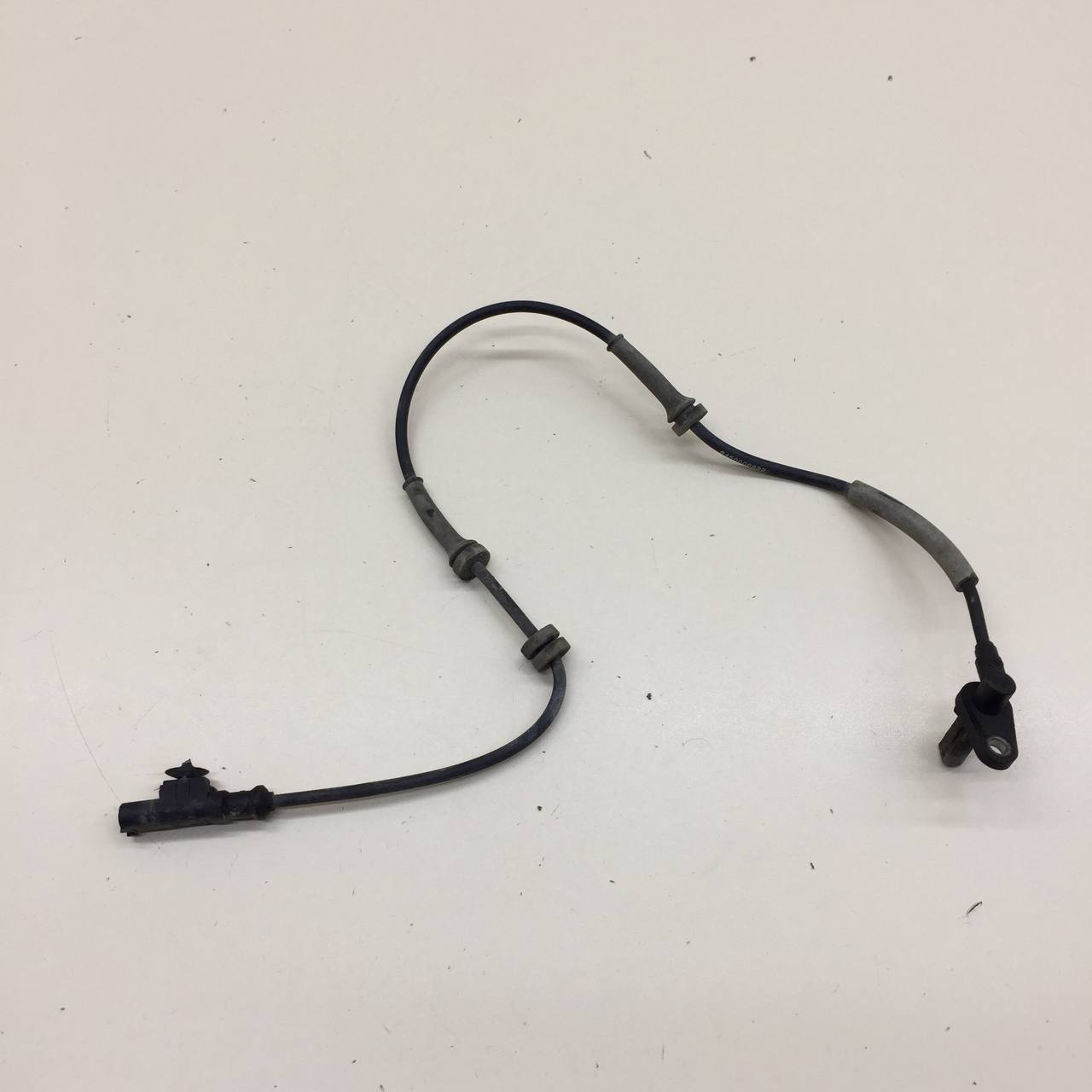 Датчик ABS передний Lada Vesta 2015>