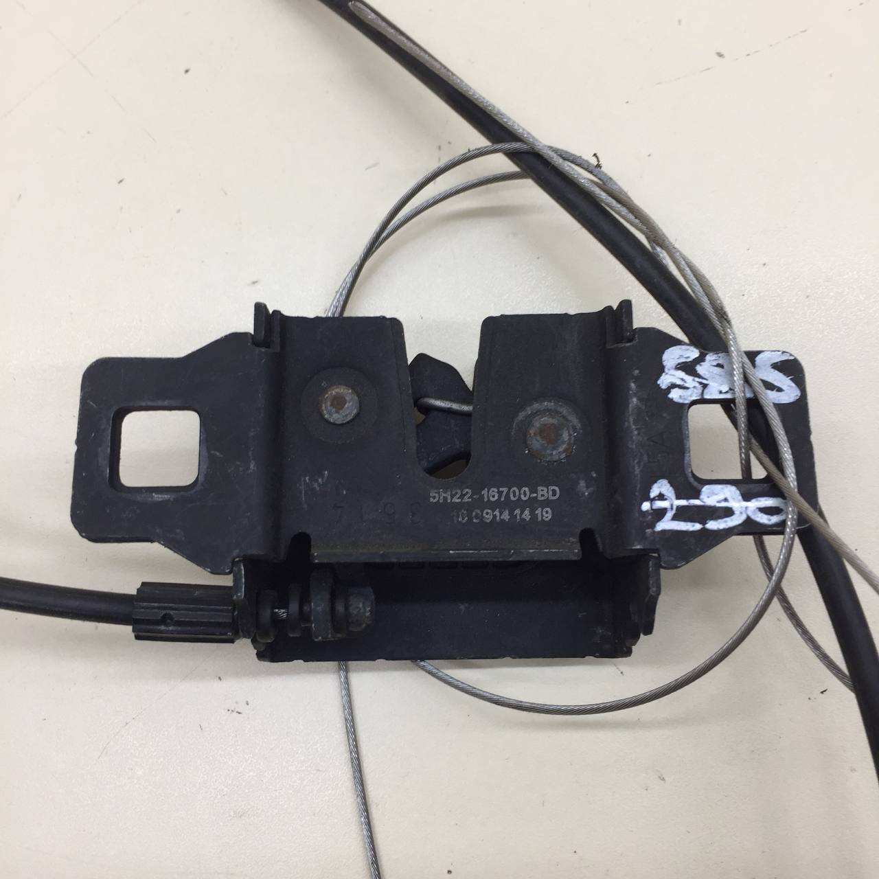 Замок капота Jaguar XF 2007-2015