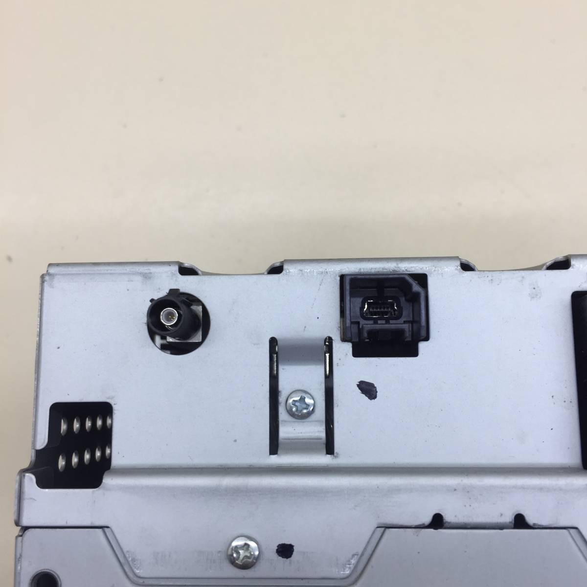 Магнитола Chevrolet Aveo T300 2011>