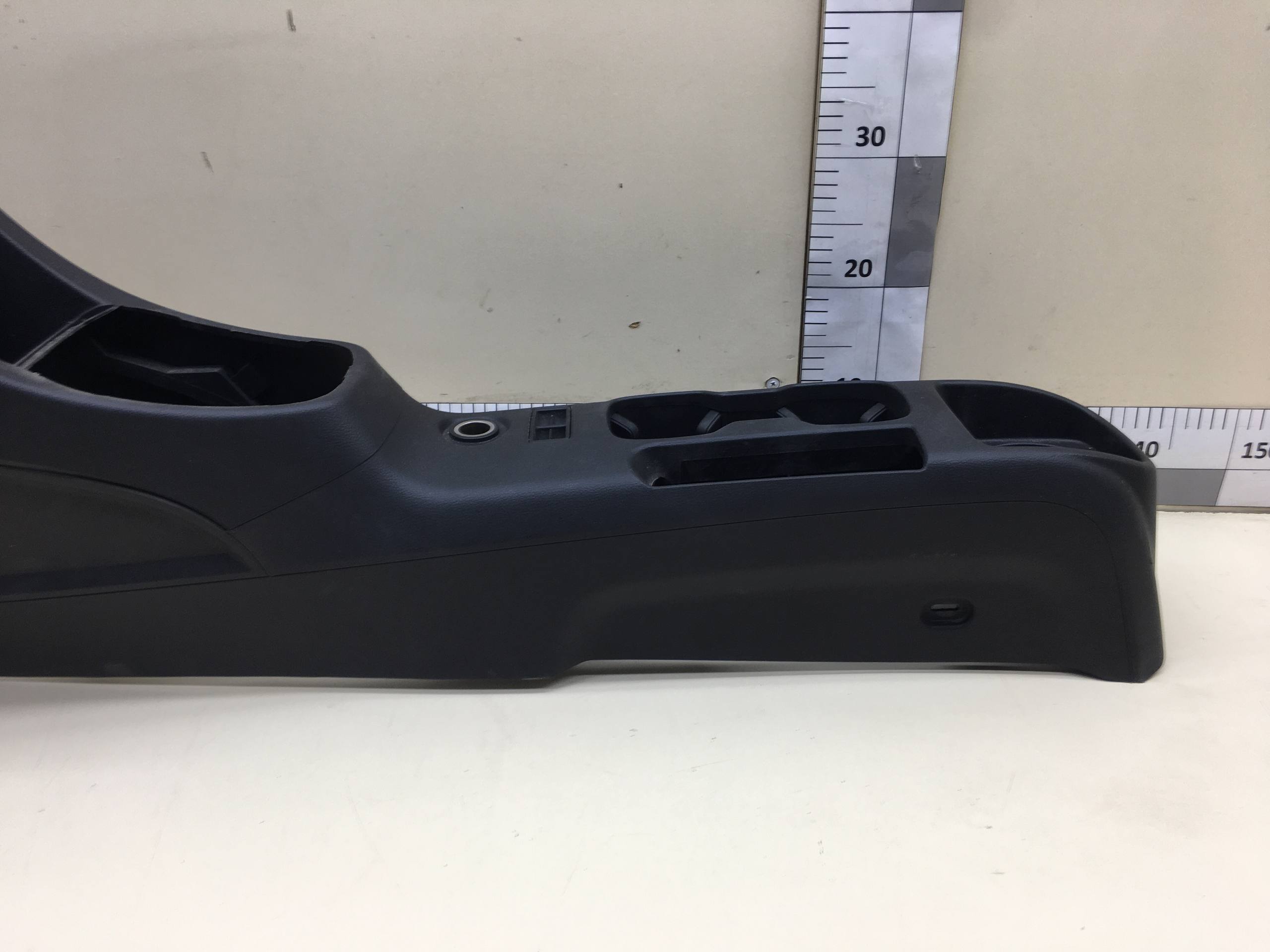 Консоль центральная Chevrolet Aveo T300 2011>