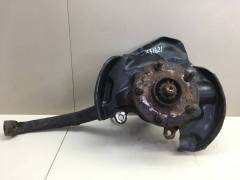 Кулак поворотный передний правый Toyota Crown (S150) 1995-2001