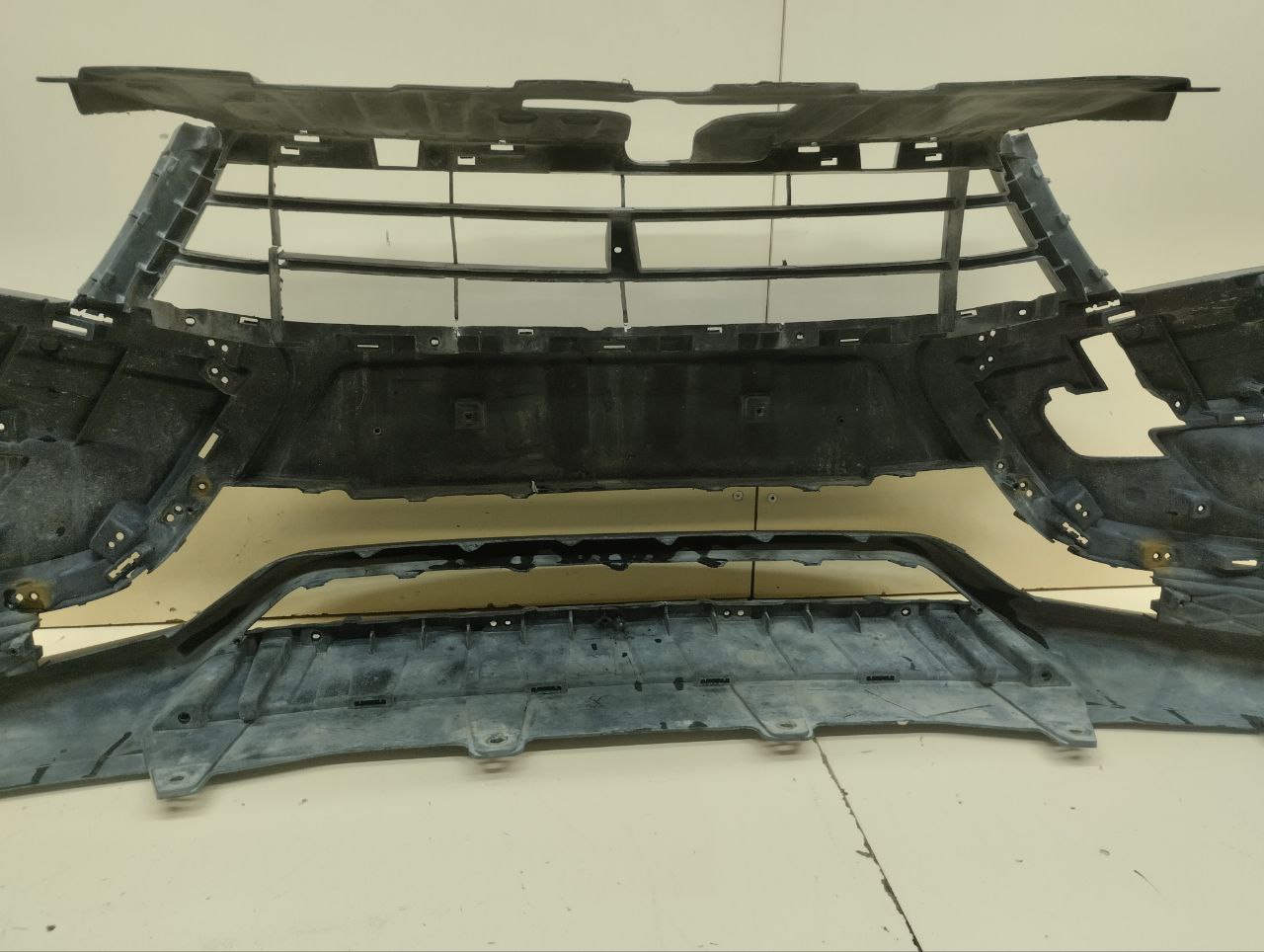 Бампер передний Lada Vesta SW Cross 2017>