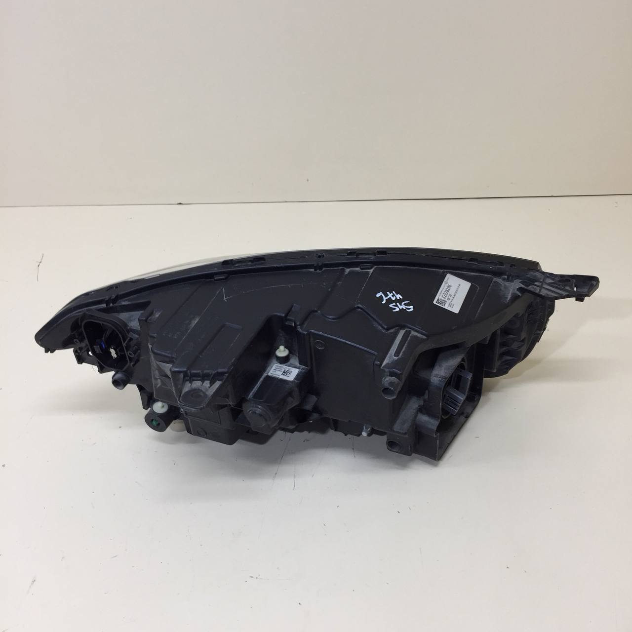 Фара левая Volvo XC90 2015>