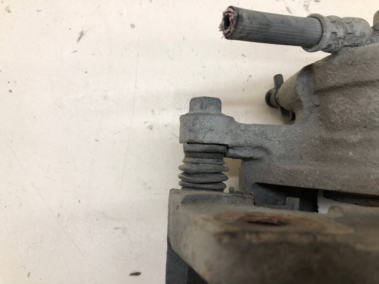 Суппорт передний левый Chevrolet Lacetti (J200) 2003-2013