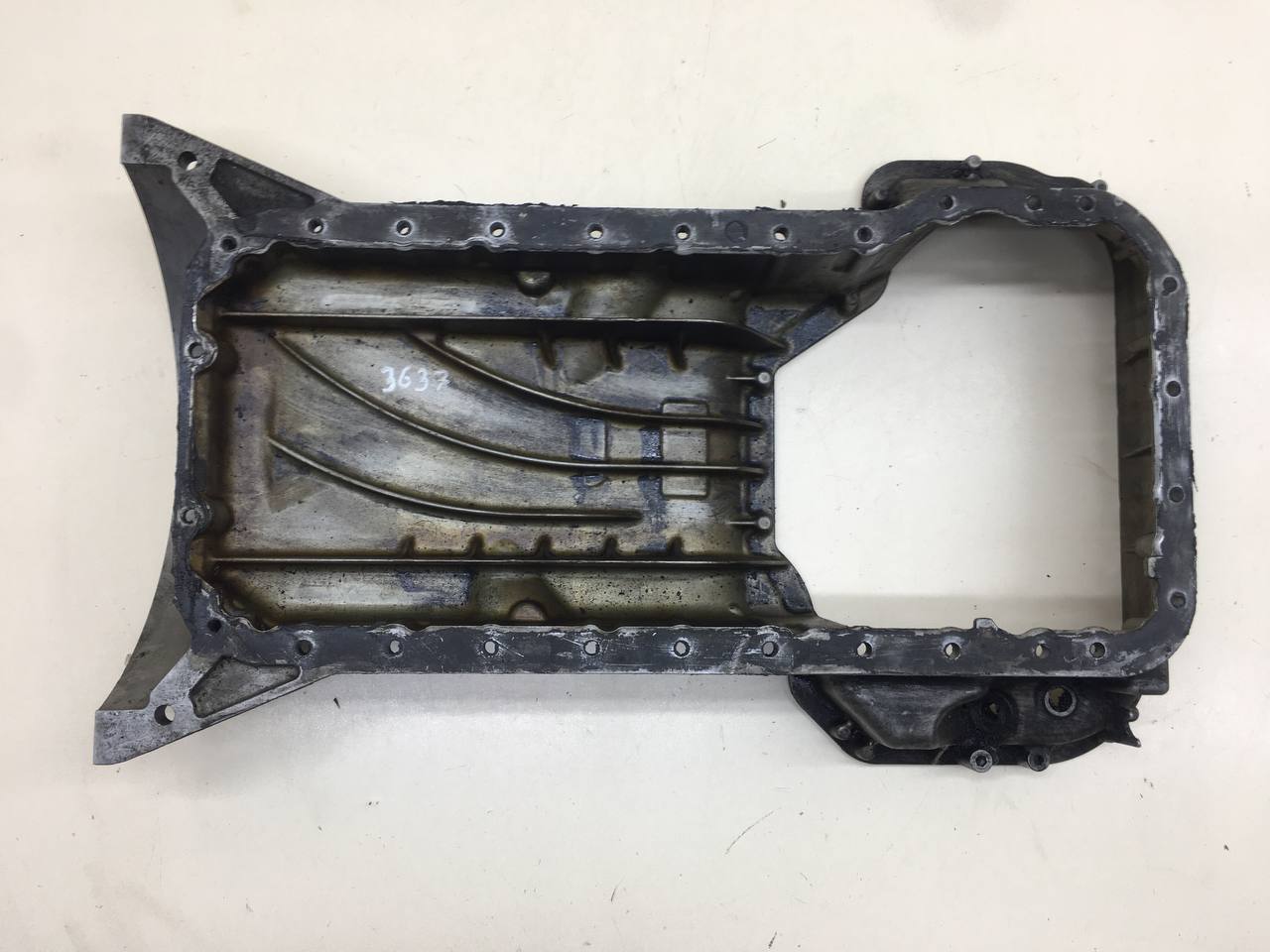 Поддон масляный двигателя Mercedes-Benz S-Class (W221) 2005-2013