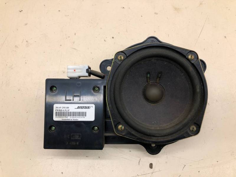 Динамик Infiniti QX4 (JR50) 1996-2003г