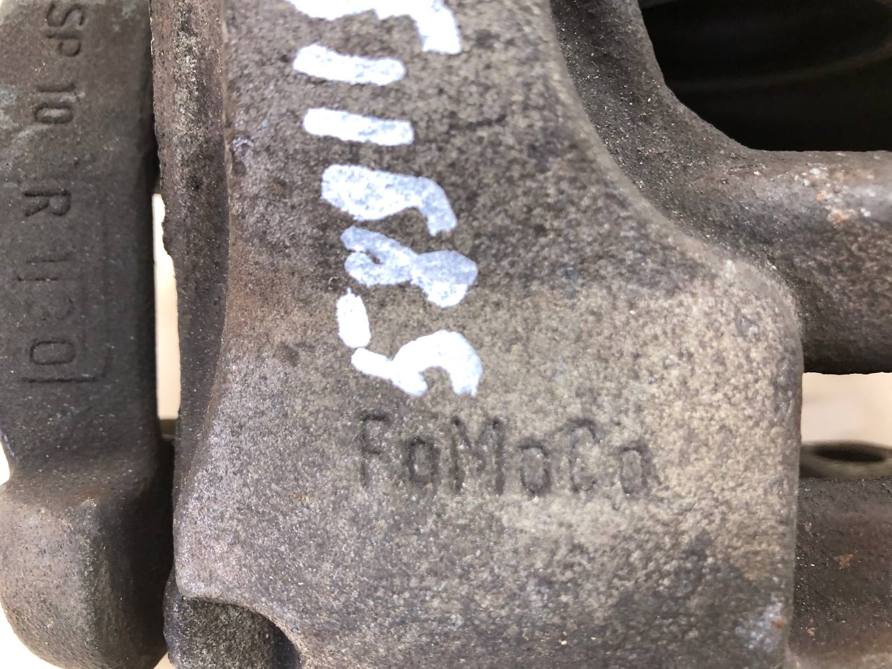 Суппорт передний правый Ford Mondeo 4 2007-2015