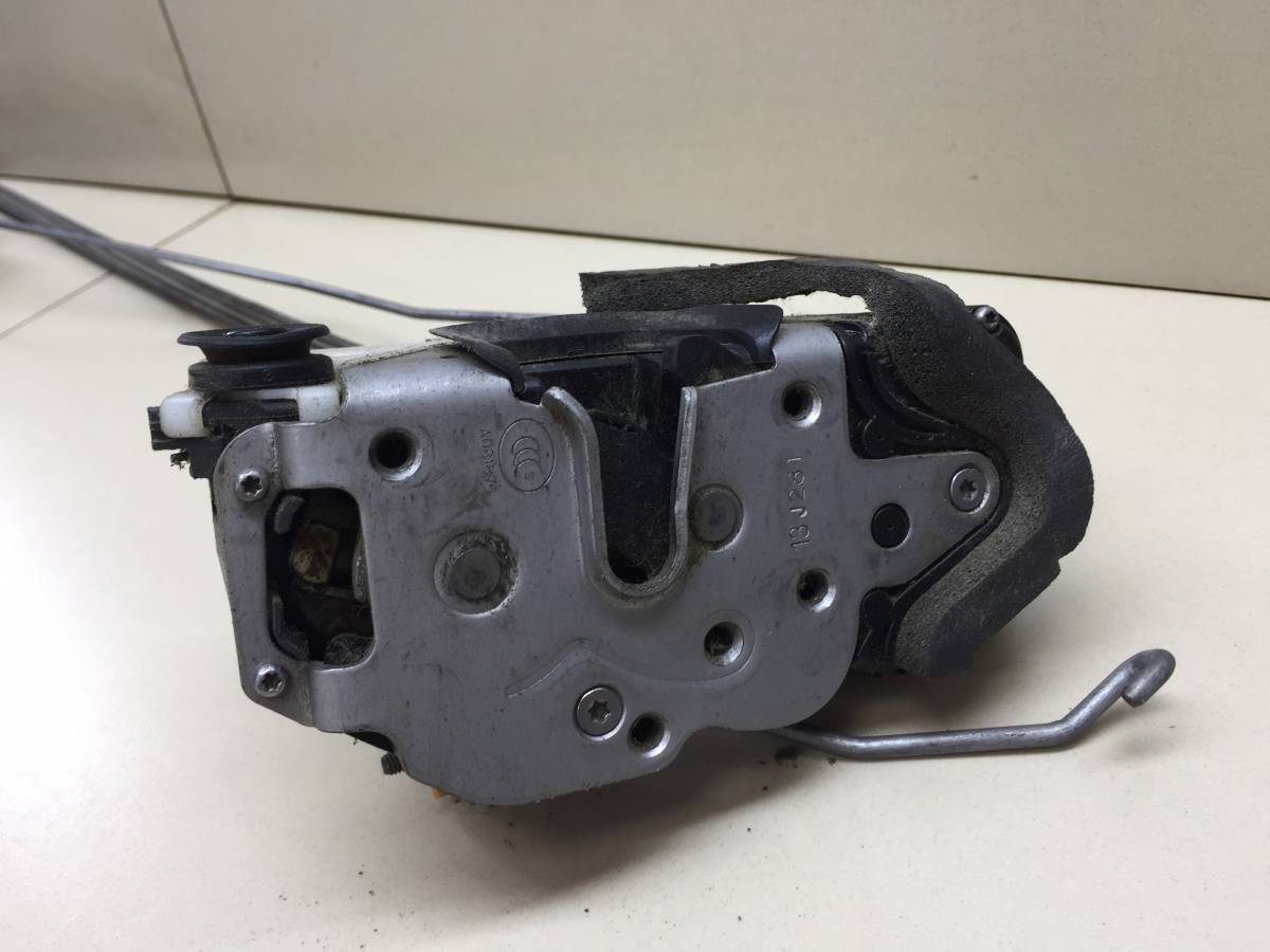 Замок двери передней правой Chevrolet Aveo T300 2011>