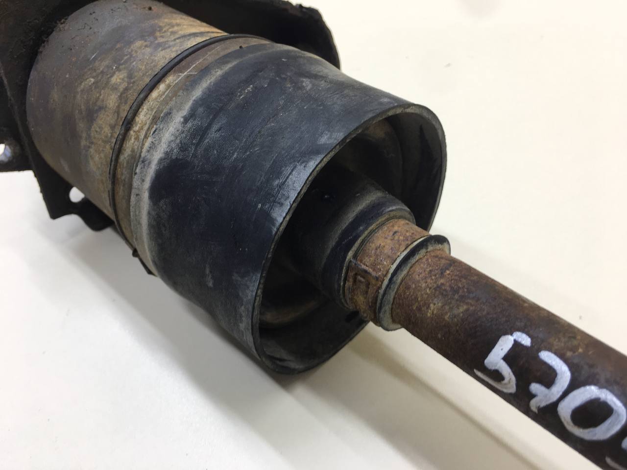 Полуось передняя правая Lada Niva 2131 1993>