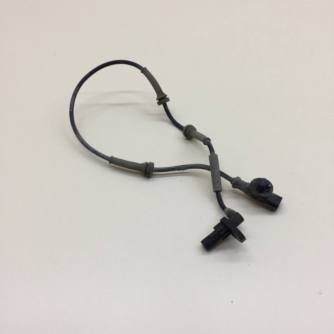 Датчик ABS передний Lada  X-RAY Cross 2018 >