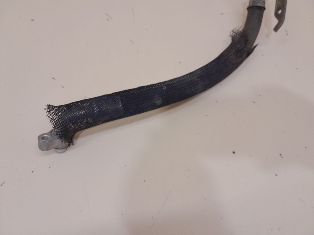 Трубка кондиционера Chevrolet TrailBlazer (GMT360) 2001-2010