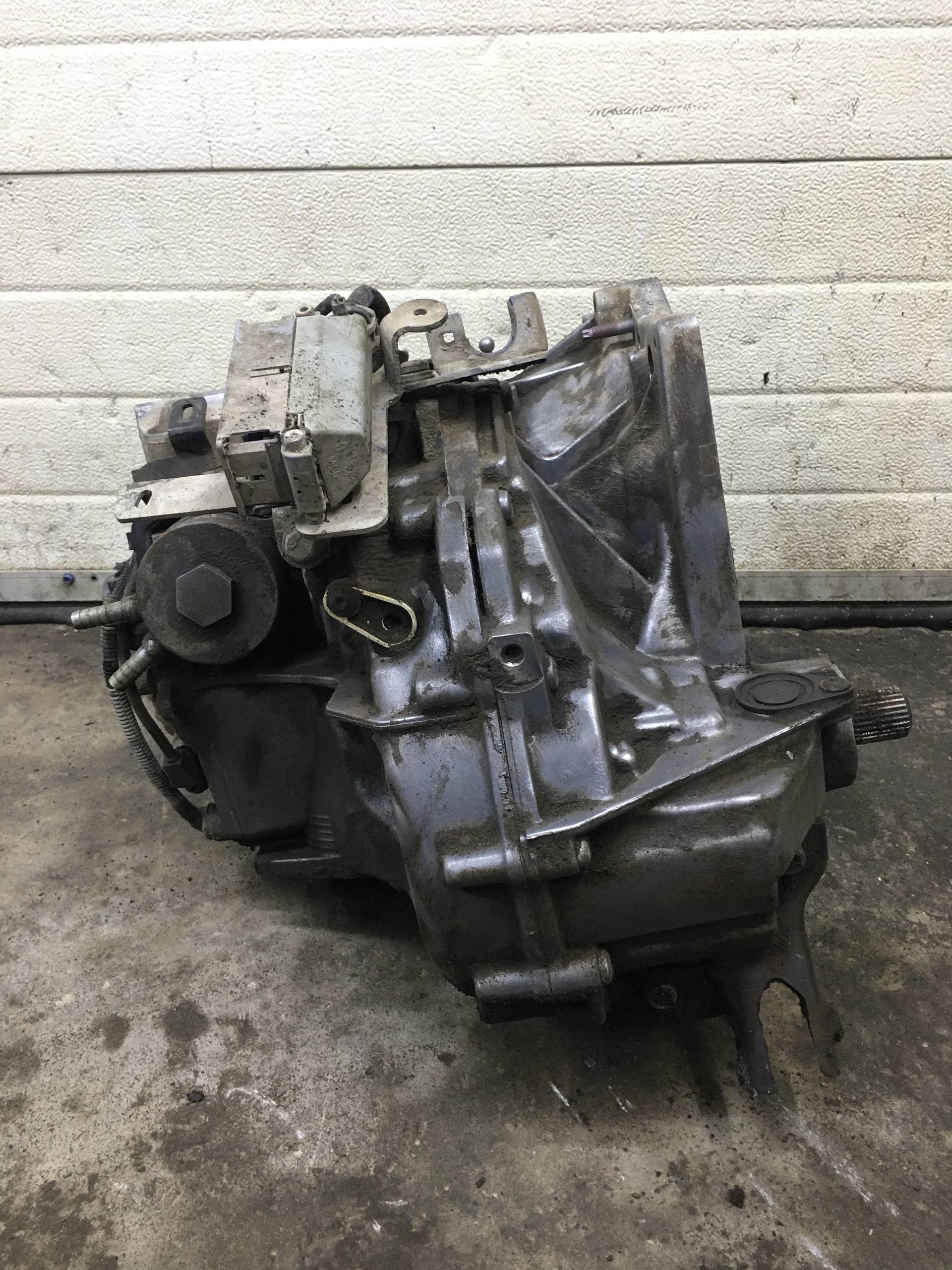 АКПП (автоматическая коробка переключения передач) Peugeot 208 2012>