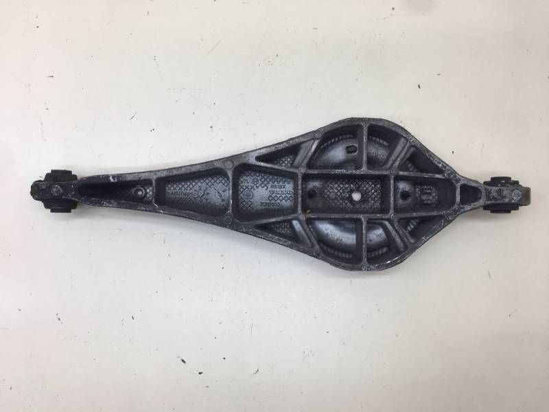 Рычаг задний нижний Volvo XC60 2008-2017