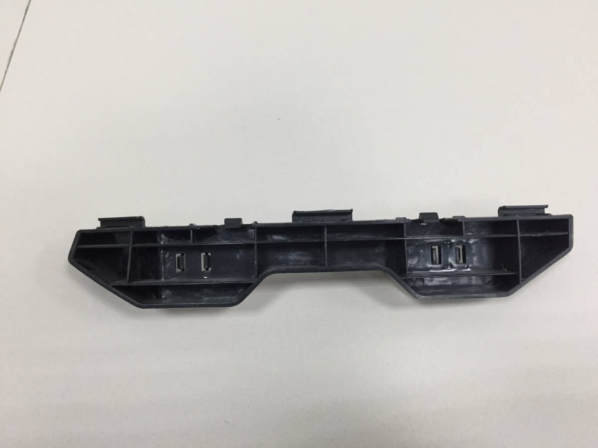 Кронштейн заднего бампера правый Lifan Smily 2008-2017