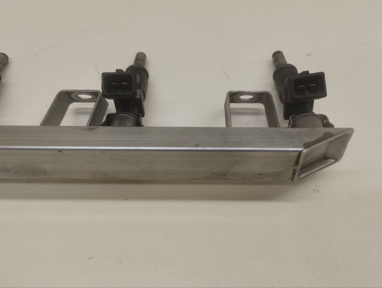 Рейка топливная (рампа) BMW X3 E83 2004-2010