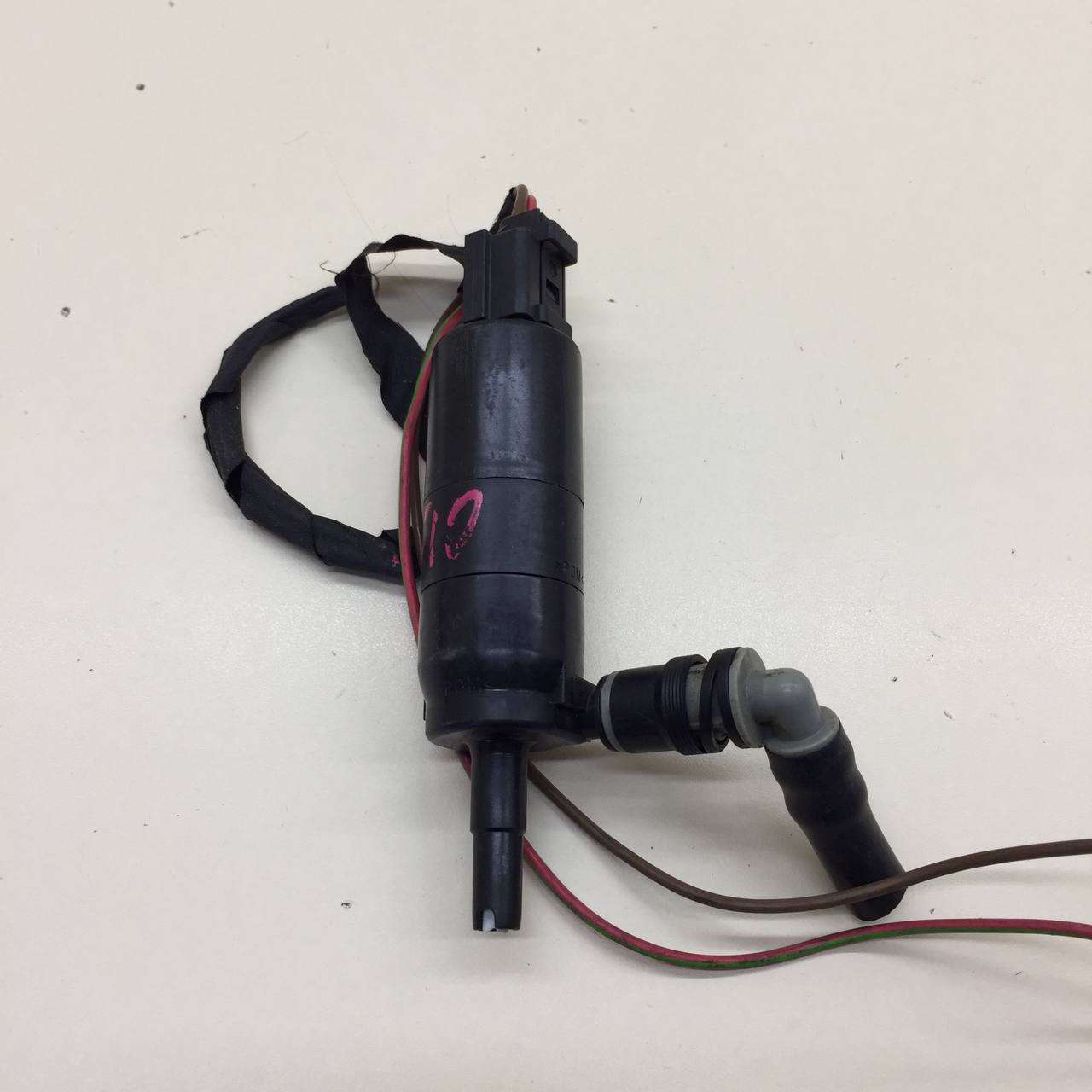 Насос омывателя фар BMW 1-series F20/F21 2011>